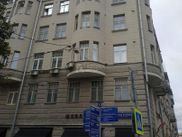 Купить двухкомнатную квартиру по адресу Москва, Земляной Вал улица, дом 10