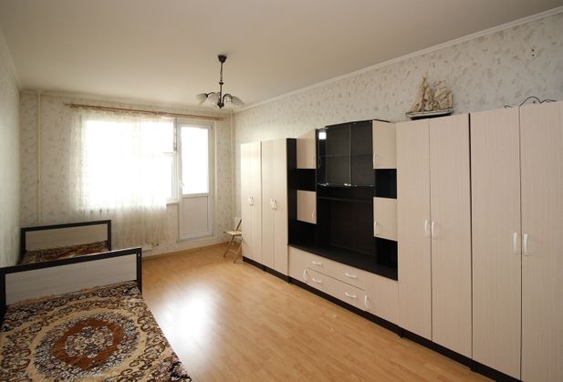 Купить двухкомнатную квартиру по адресу Москва, ЮАО, Варшавское, дом 160, к. 1