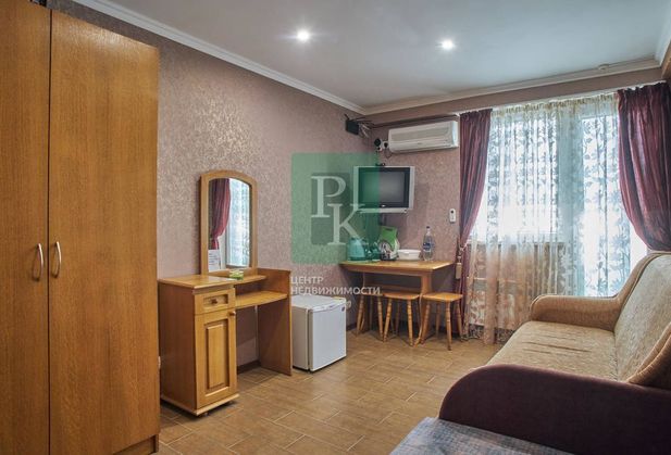 Купить однокомнатную квартиру по адресу Севастополь, Южногородская, дом 36