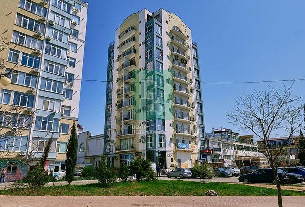Купить однокомнатную квартиру по адресу Севастополь, Адмирала Фадеева ул, дом 48