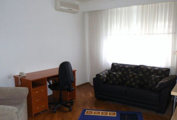 Купить трёхкомнатную квартиру по адресу Москва, переулок 2-й Хвостов, дом 10к2