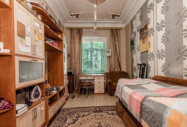 Купить трёхкомнатную квартиру по адресу Севастополь, Володарского ул, дом 23